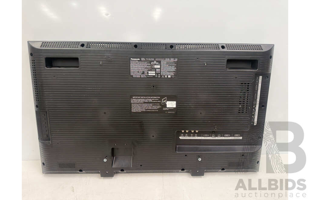 Panasonic 42 Inch Full HD LCD TV (Repair Only Cracked Screen)