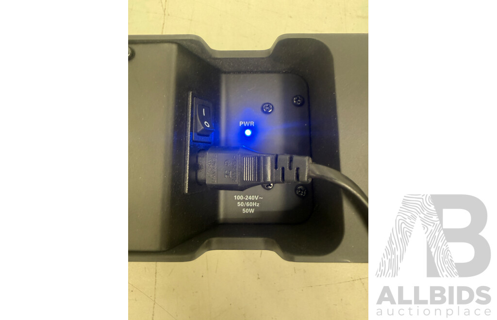 2x Crestron Saros SB200 Sound Bar