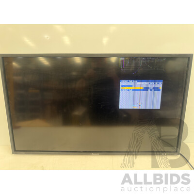 Panasonic 42 Inch Full HD LCD TV (Repair Only Cracked Screen)