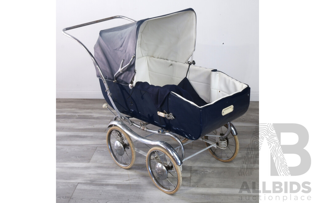 Vintage Pedigree Chrome Framed Pram by Cyclops
