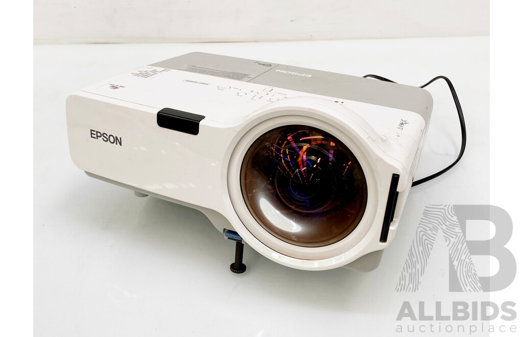 EPSON (EMP-400W) WXGA Conference Room Projector