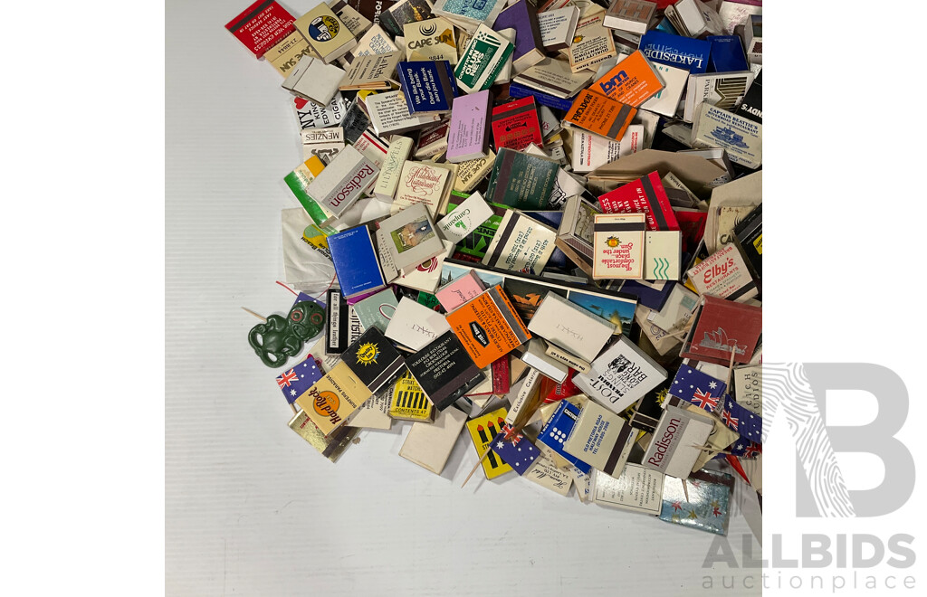 Collection of International Vintage Match Books and Boxes Including Australia, USA, Europe and More - Approximately 3.9 Kilograms Including Storage Box