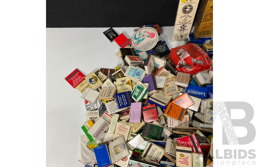 Collection of International Vintage Match Books and Boxes Including Australia, USA, Europe and More - Approximately 3.9 Kilograms Including Storage Box