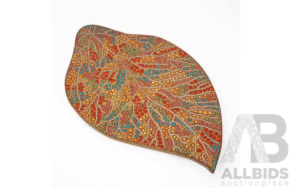 Studio Art Stoneware Display Leaf