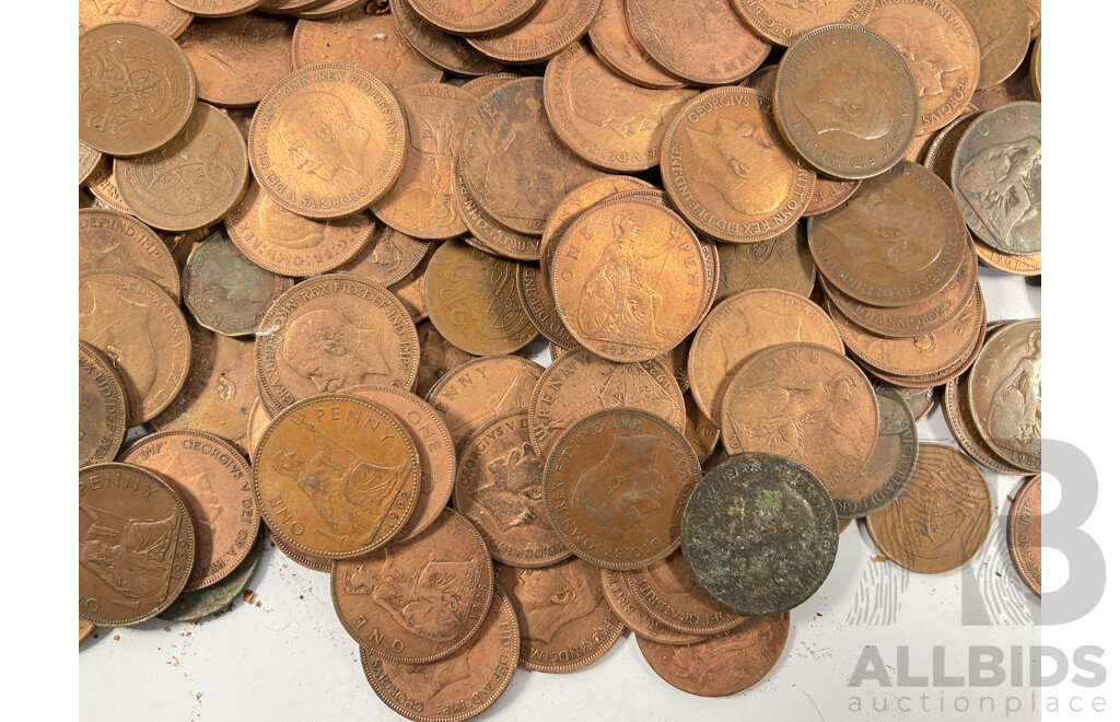 Collection of Great Britain Pennies Spanning QV to QE2 - Approximately 3.2 Kilograms