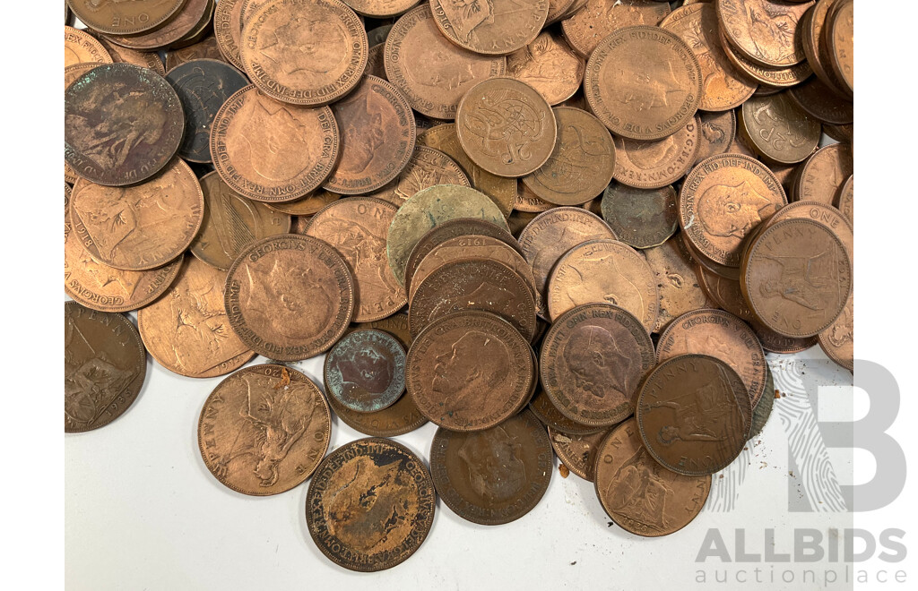 Collection of Great Britain Pennies Spanning QV to QE2 - Approximately 3.2 Kilograms