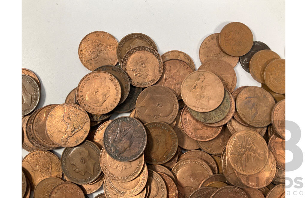 Collection of Great Britain Pennies Spanning QV to QE2 - Approximately 3.2 Kilograms
