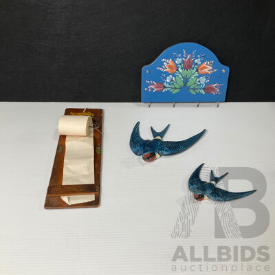 Collection of Vintage Wall Hangers Including 1950's Ceramic Birds, Timber Shopping List Roll, Hand Painted Floral Key Hanger