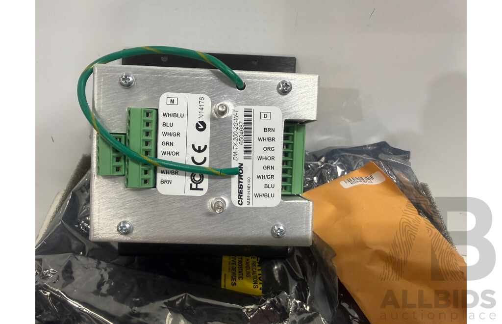 Creston DM-TX-200-2G-W-T, 2-Gang Wall Plate Digital Media 8G+ Transmitter and AV Switcher