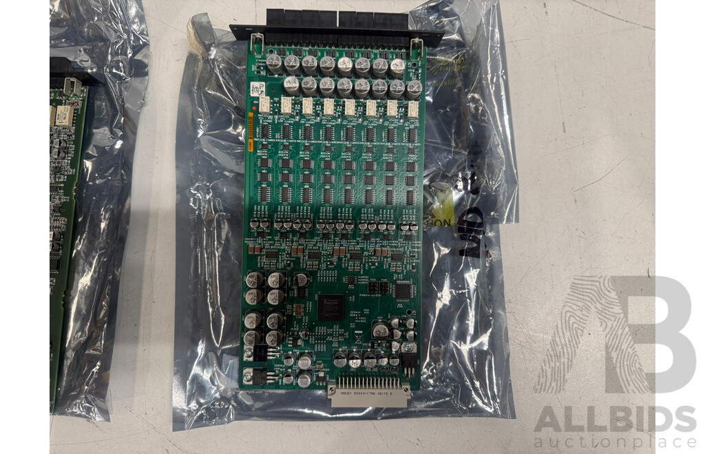 Media Matrix Output Cards, NI0-8ml II, Analog 8-Output, Line-in