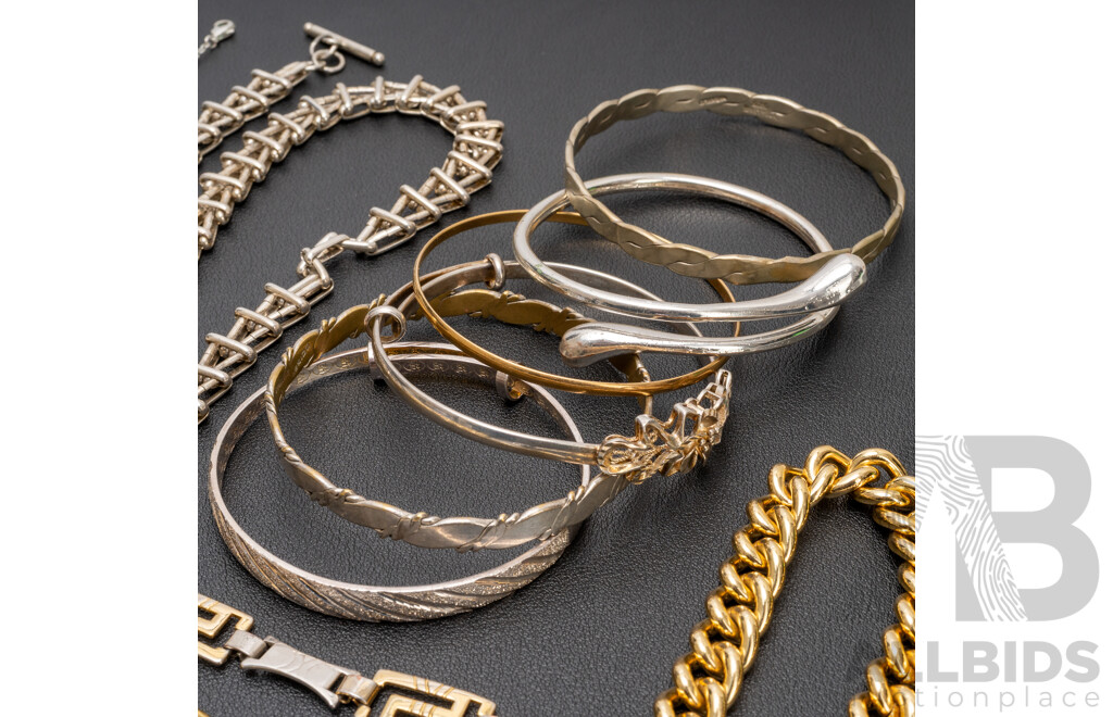 Collection of Costume Jewellery