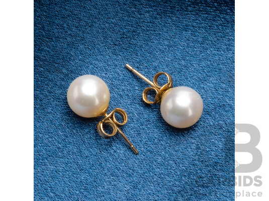 9ct Yellow Gold Cultured Pearl Studs, 7.4mm, 1.48 Grams