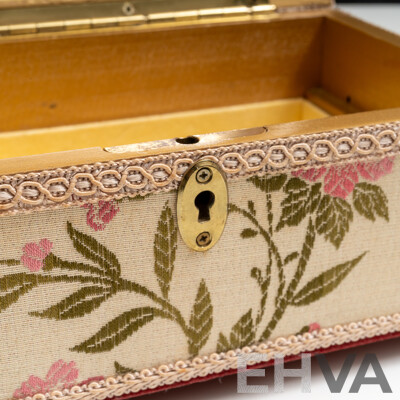 Vintage Gold Tone Jewellery in Musical Jewel Box