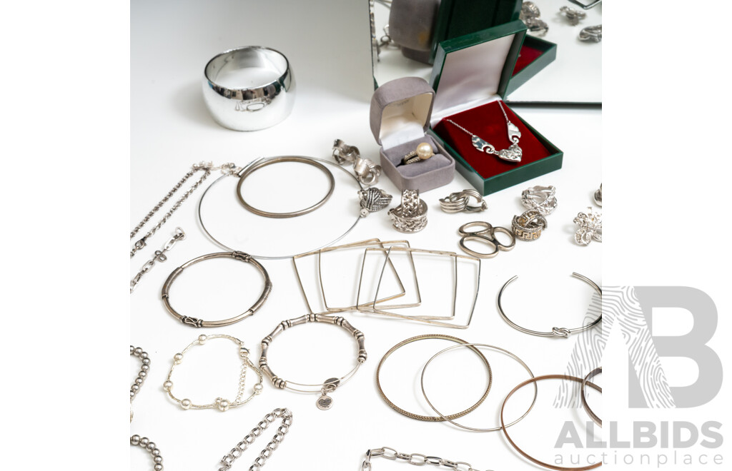 Silver Tone Vintage Jewellery Collection in Large Mirrored Trinket Box