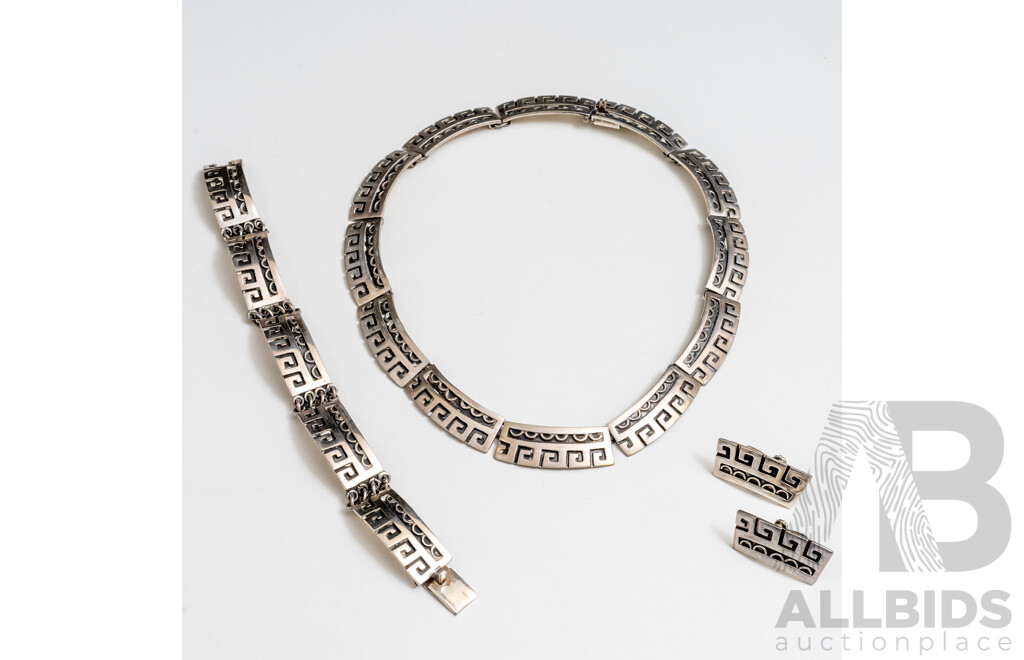 Vintage Mexican Taxco, Sterling Silver Artisan Collar, Bracelet and Earring Set - 96.06gms