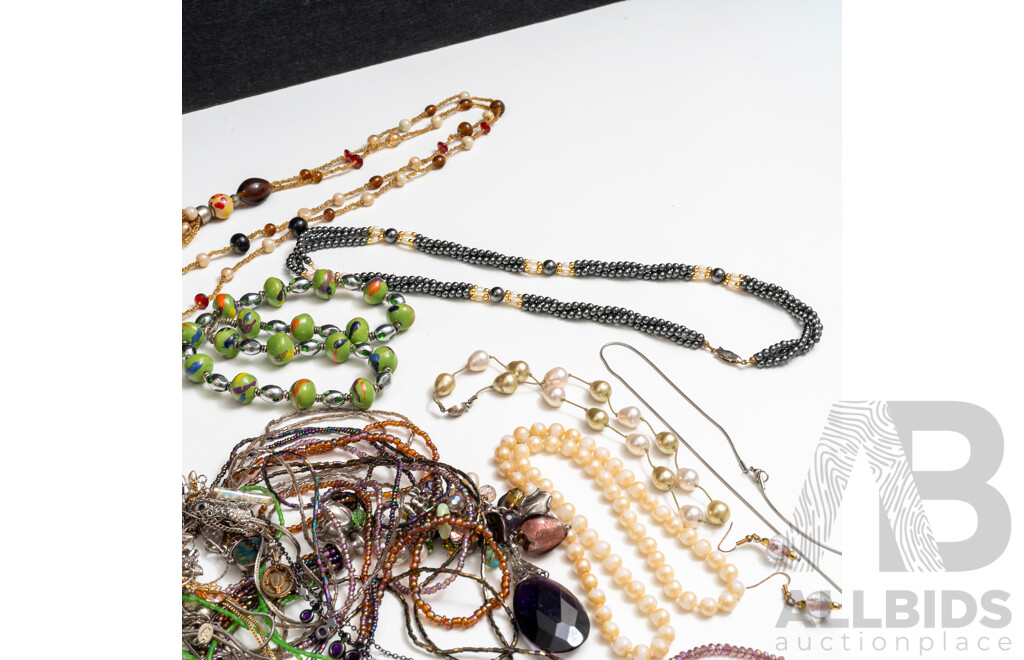 Vintage Jewellery Collection Including Natural and Paste Stones