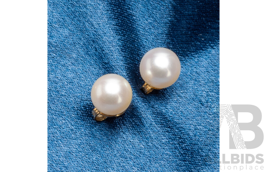 9ct Yellow Gold Cultured Pearl Studs, 7.4mm, 1.48 Grams