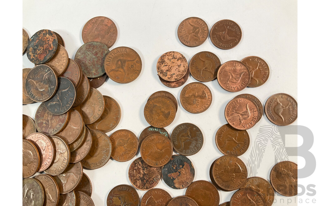 Collection of Australian Pennies and Half Pennies, Examples Spanning 1912 to 1964 Including Several High Grade - Approximately 1.6 Kilograms