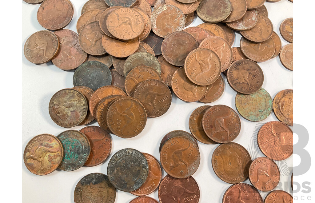 Collection of Australian Pennies and Half Pennies, Examples Spanning 1912 to 1964 Including Several High Grade - Approximately 1.6 Kilograms