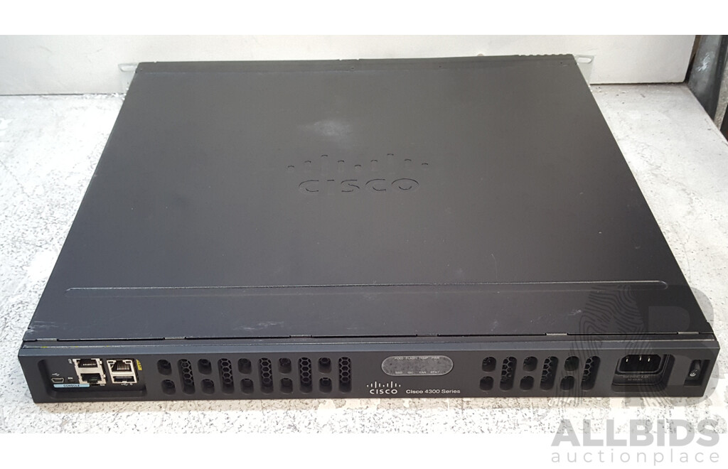 Cisco (ISR4331/K9) 4300 Series Integrated Services Router