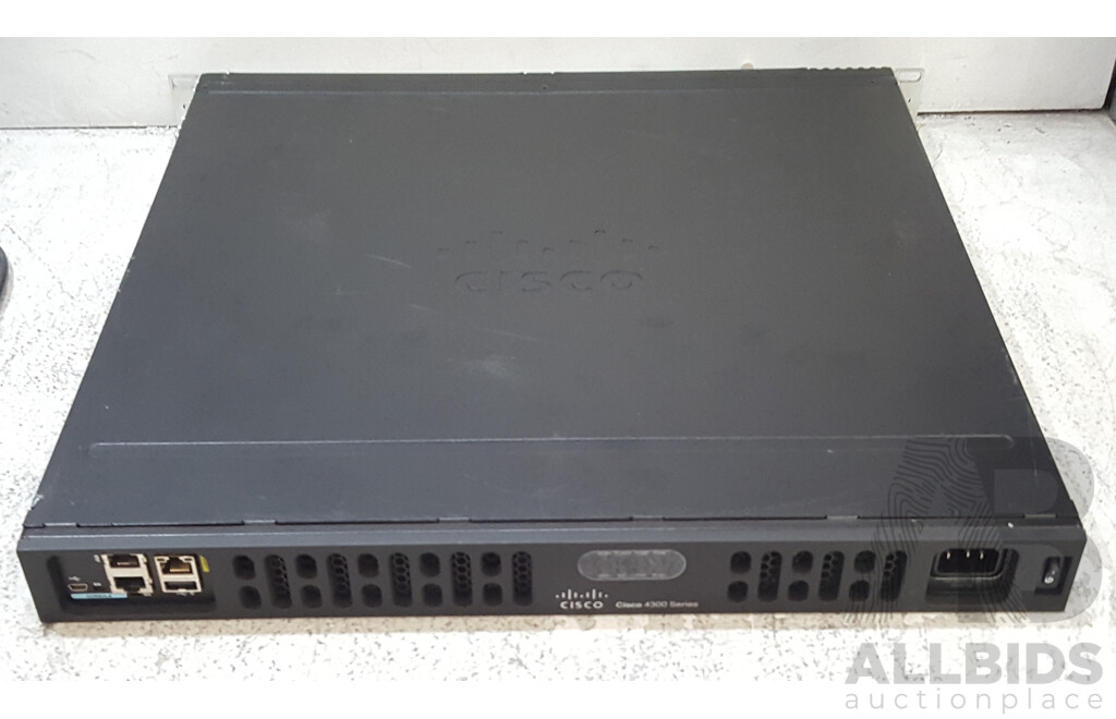 Cisco (ISR4331/K9) 4300 Series Integrated Services Router