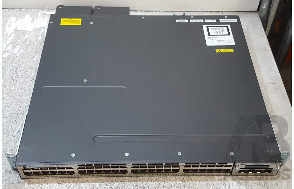 Cisco Catalyst (WS-C3750X-48PF-S) 3750-X Series PoE+ 48-Port Stackable Gigabit Ethernet Switch