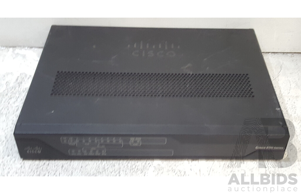 Cisco (C898EA-K9) 890 Series Router