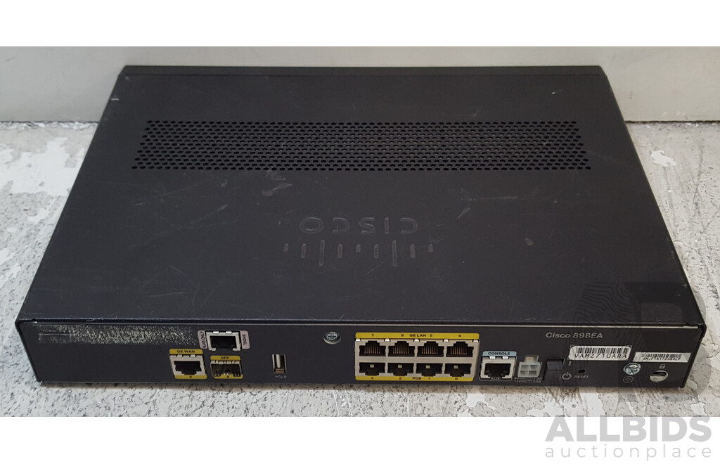 Cisco (C898EA-K9) 890 Series Router