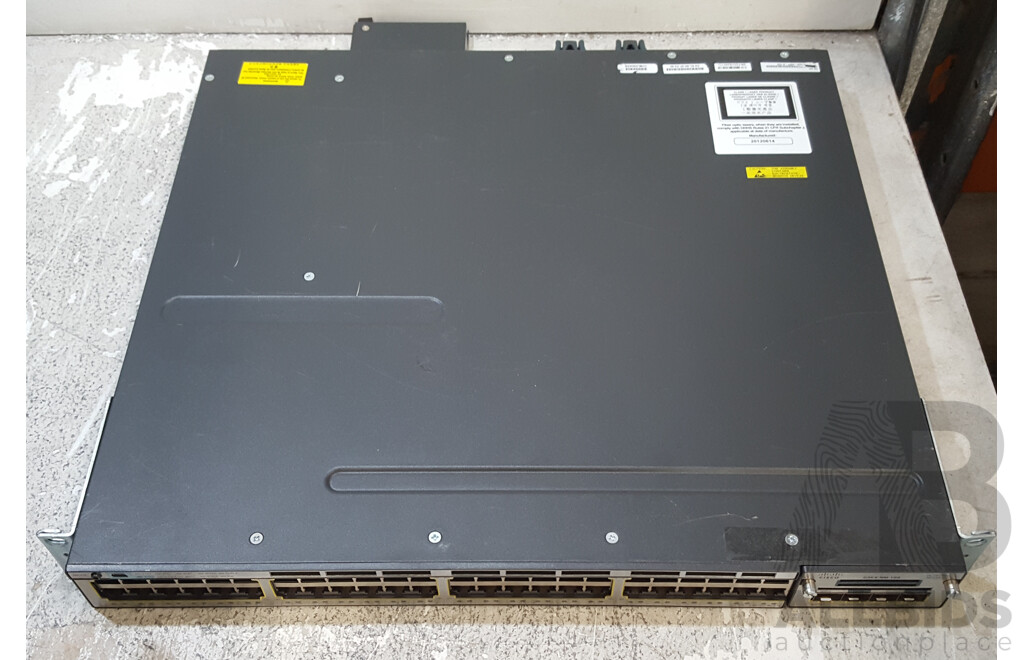 Cisco Catalyst (WS-C3750X-48PF-S) 3750-X Series PoE+ 48-Port Stackable Gigabit Ethernet Switch