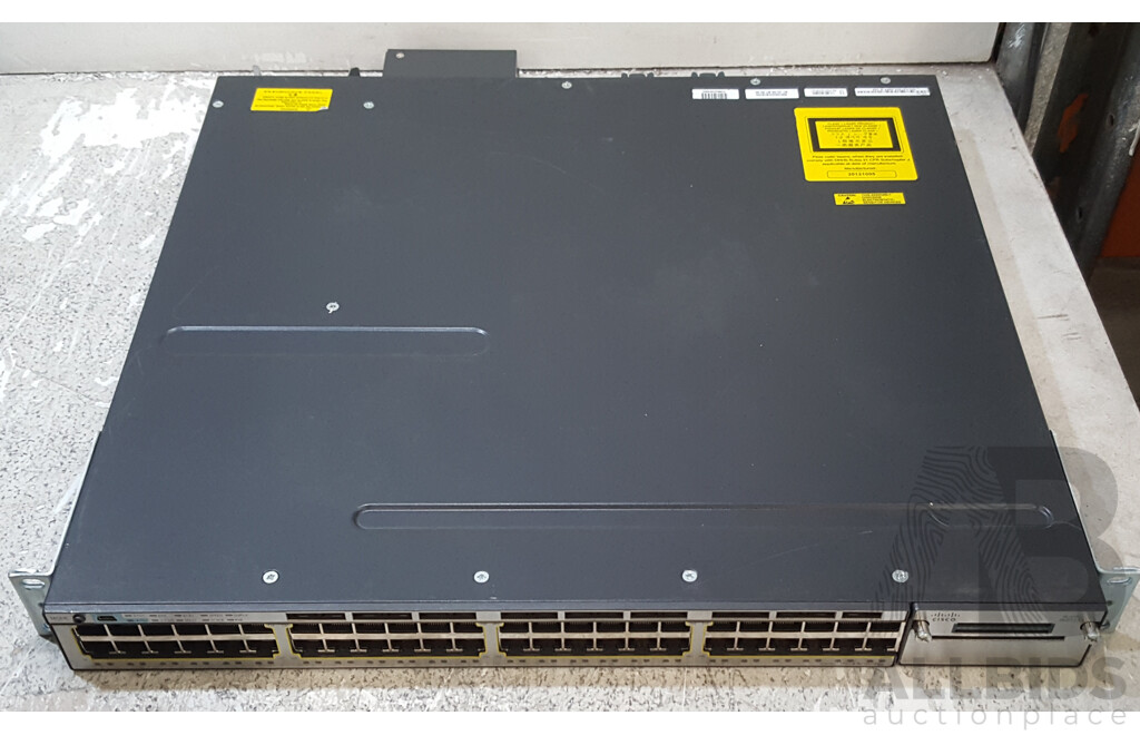 Cisco Catalyst (WS-C3750X-48PF-S) 3750-X Series PoE+ 48-Port Stackable Gigabit Ethernet Switch