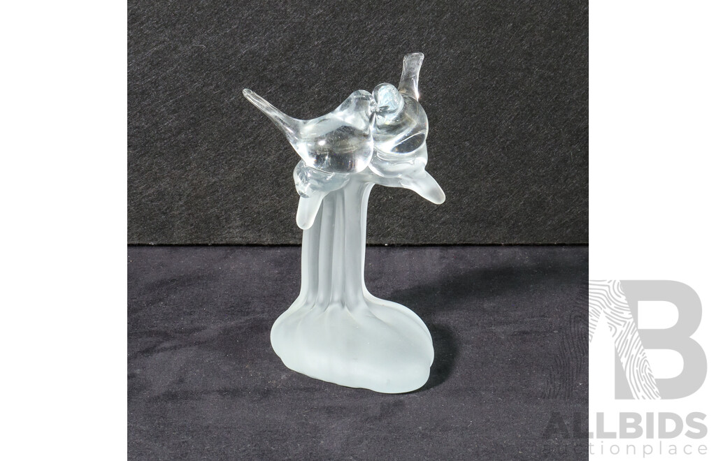 Glass Love Birds Kissing of Tree