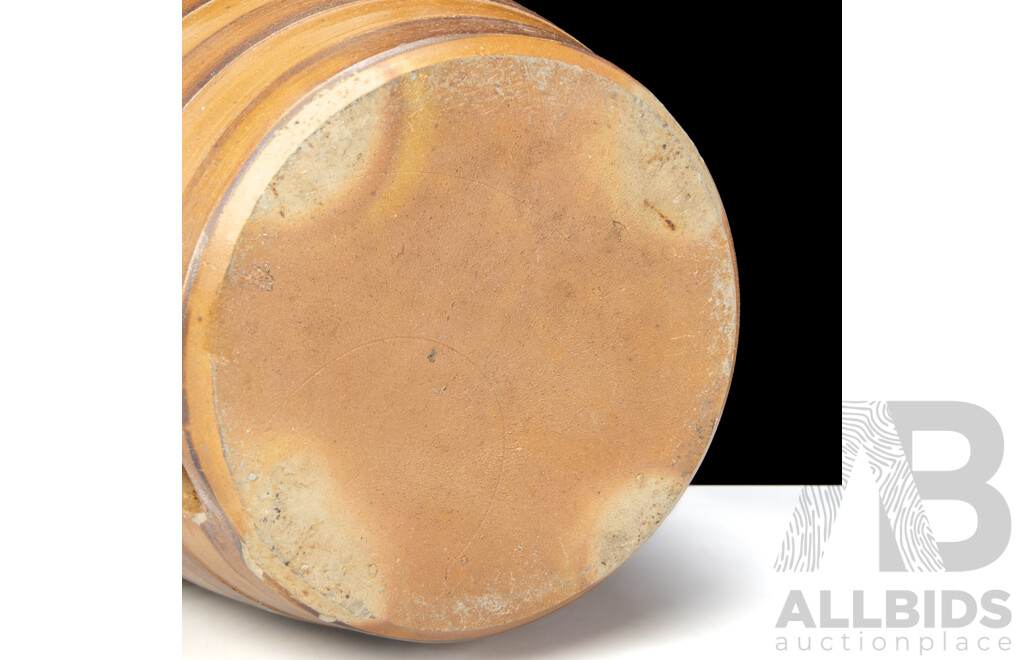 Bendigo Pottery Banded Spirit Barrell, Circa 1880