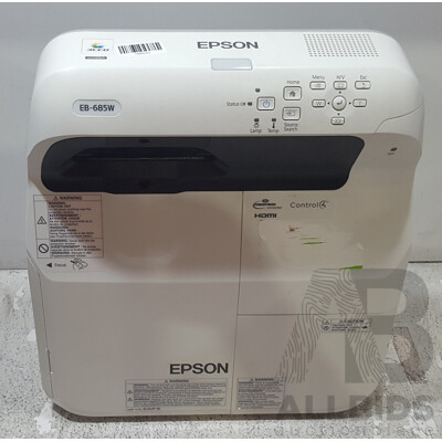 Epson (EB-685W) WXGA 3LCD Projector