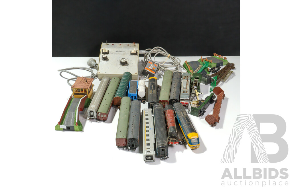 Collection of HO/OO Scale Rolling Stock and Scenery Items Including British Steam Locomotive 6231, Diesel Intercity 125, French Electric Locomotive CC-5505, Australian Freight, Rail Master Tranformer