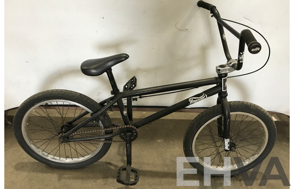 Supreme United BMX Bike