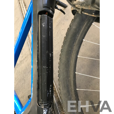 Avanti Montari-E 9 Speed Electric Bicycle