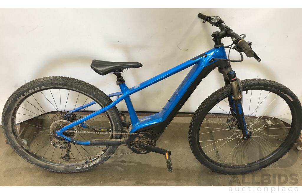 Avanti Montari-E 9 Speed Electric Bicycle