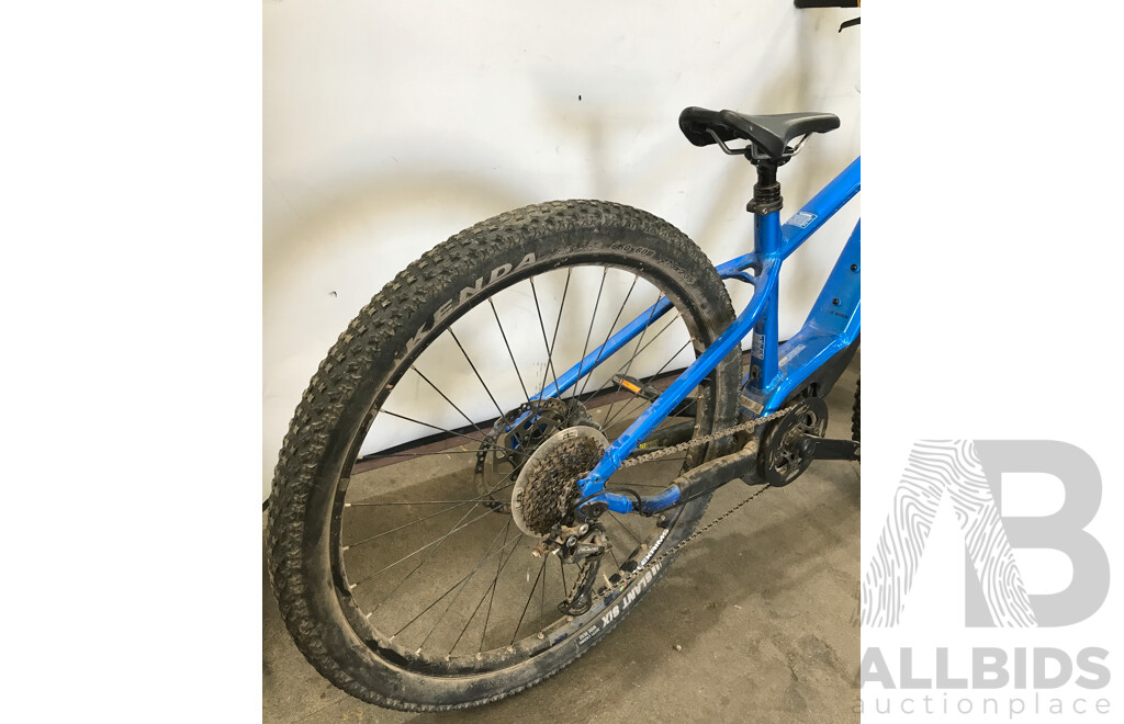 Avanti Montari-E 9 Speed Electric Bicycle
