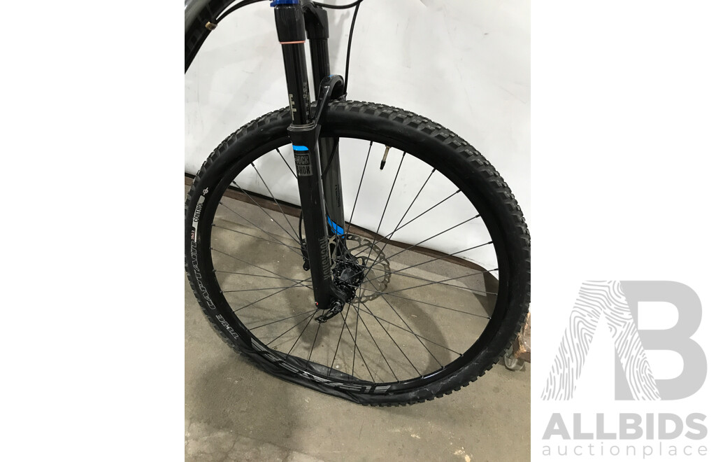 Specialized Comp 10 Speed Mountain Bike
