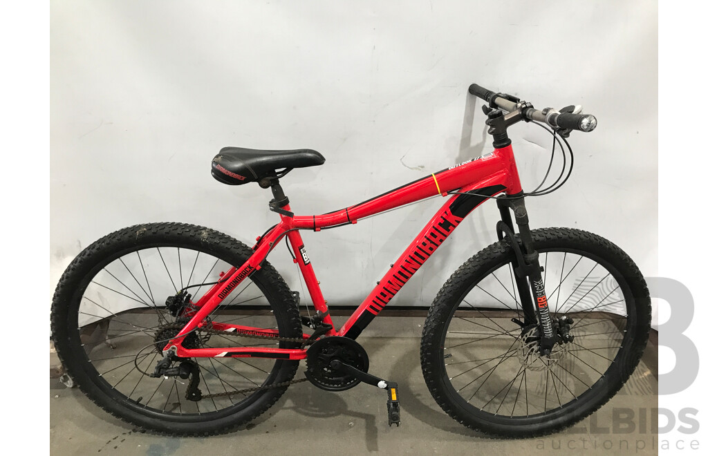 Diamondback Outlook 27.5 18-Speed Mountain Bike