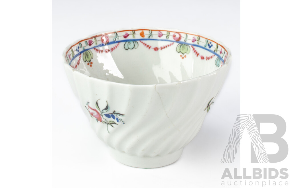 Antique Early English New Hall Porcelain Nine Piece Tea Service in Chinese Export Style with Hand Painted Decoration, Circa 1790s