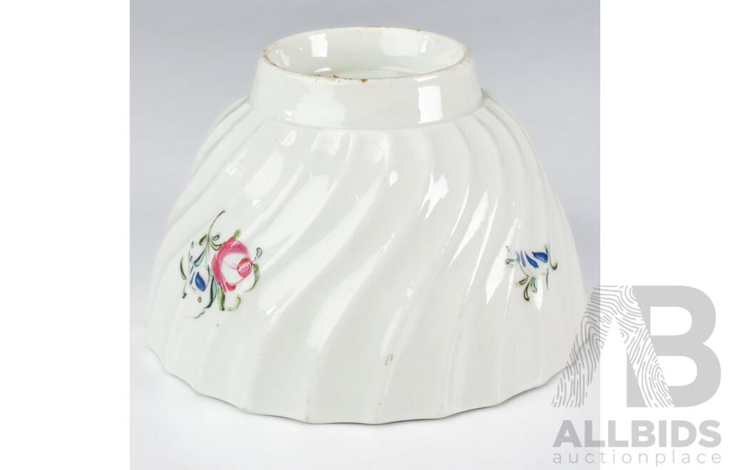 Antique Early English New Hall Porcelain Nine Piece Tea Service in Chinese Export Style with Hand Painted Decoration, Circa 1790s