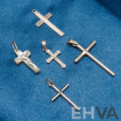 Assorted Small Silver Pendant Crosses - 6.26gms
