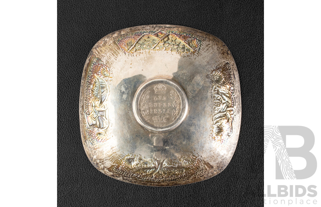 India 1906 KGV Silver One Rupee Ornate Coin Dish