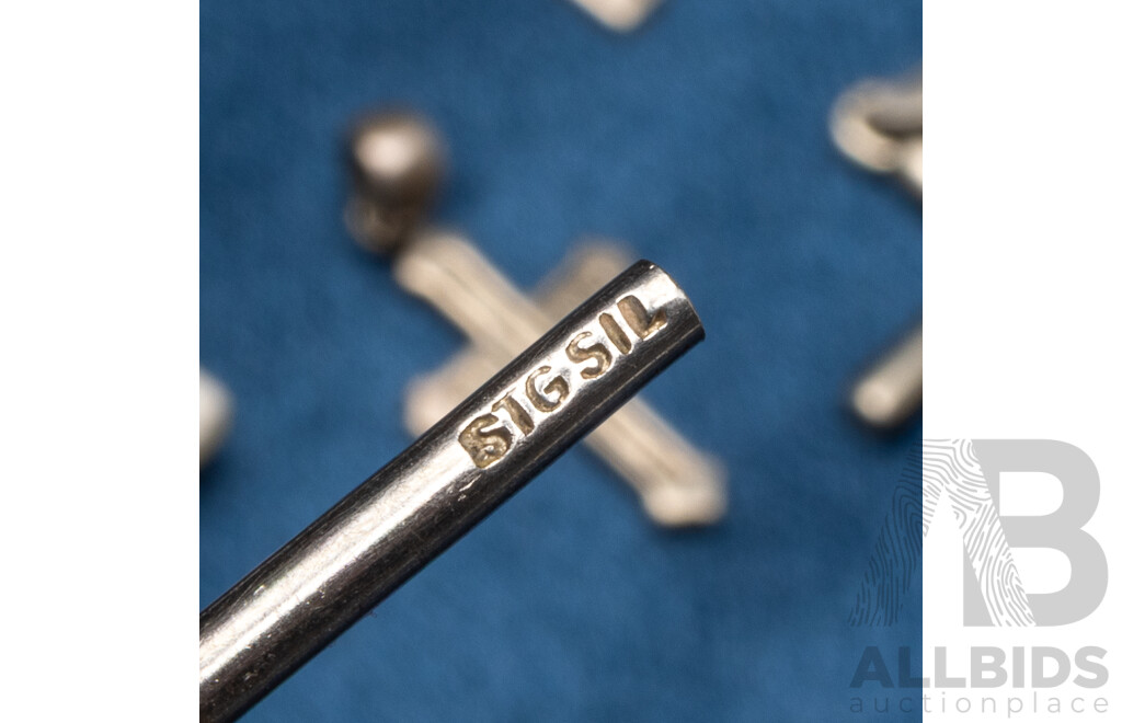 Assorted Small Silver Pendant Crosses - 6.26gms