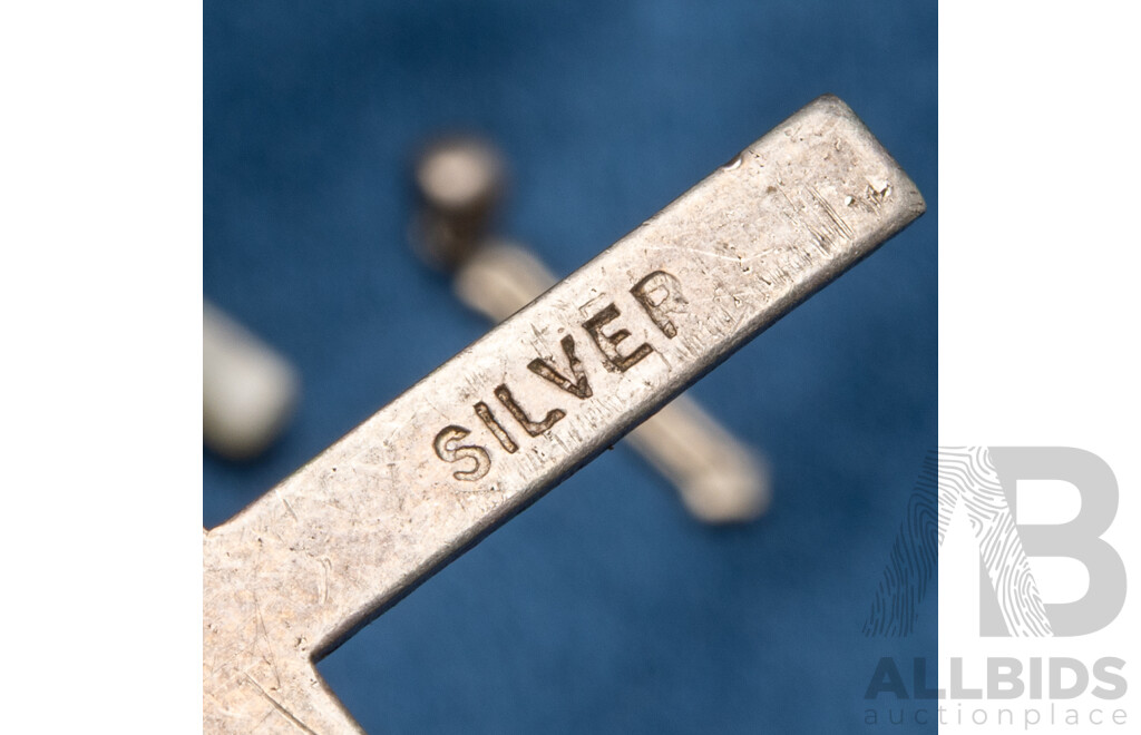 Assorted Small Silver Pendant Crosses - 6.26gms