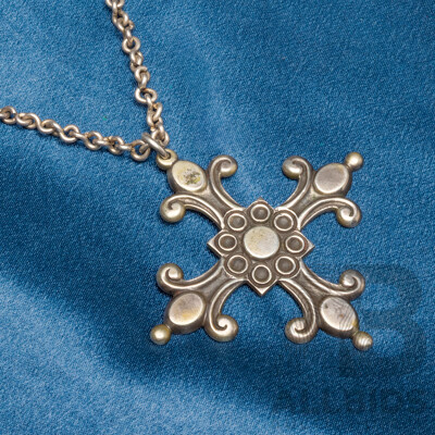 800 Silver Baroque Cross Necklace - 44.06gms