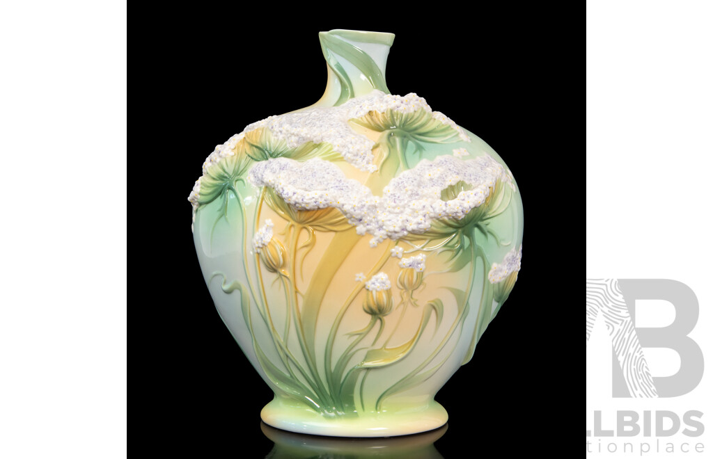 Queen Anne's Lace, Franz Vase by Doris Teng & G.G. Santiago, Sculptured Porcelain, 28H cm
