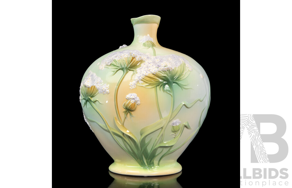 Queen Anne's Lace, Franz Vase by Doris Teng & G.G. Santiago, Sculptured Porcelain, 28H cm