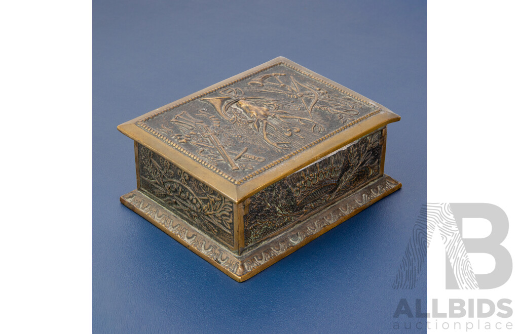 Max Le Verrier (19/20th Centuries, French, 1891-1973) Antique French Bronze Hunting Cigarette or Trinket Box, 14L x 11W x 5D cm (approx dimensions)